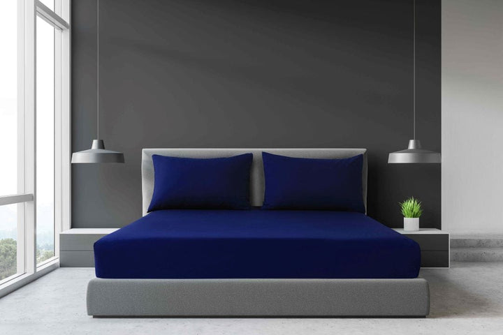 Blue Crisp Percale Queen Fitted Sheet and Pillow cases 
